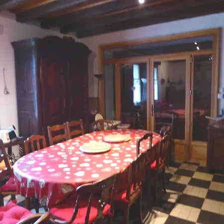 Station Jusqu'a 13 Personnes 5 Nuits Minimum Ou 7 En Periode De Scolaires Holiday home Samoens